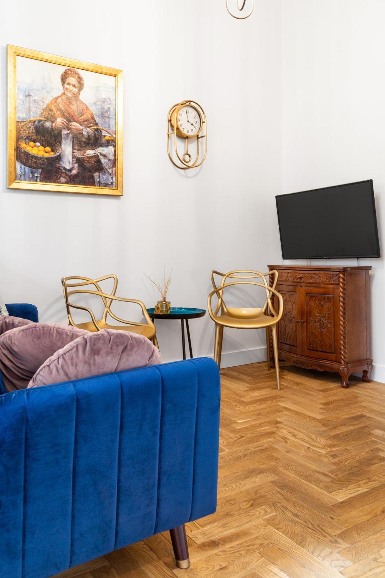 Househost Apartment: Lazarza Street คราคูฟ ภายนอก รูปภาพ